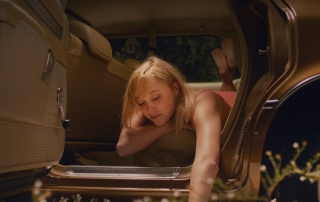 It Follows Movie Review PipingHotViews