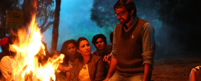 Maalai Nerathu Mayakkam Movie Review PipingHotViews