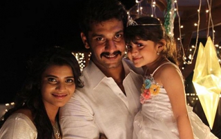 Aarathu_Sinam_Movie_PipingHotViews