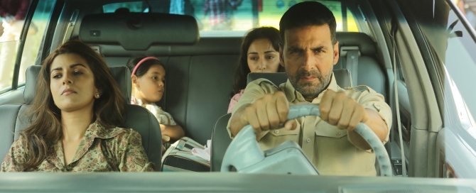 Airlift Movie Review PipingHotViews